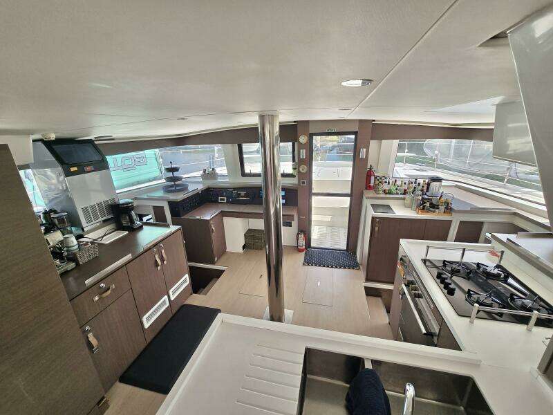 Merry Time 48ft Bali Yacht For Sale