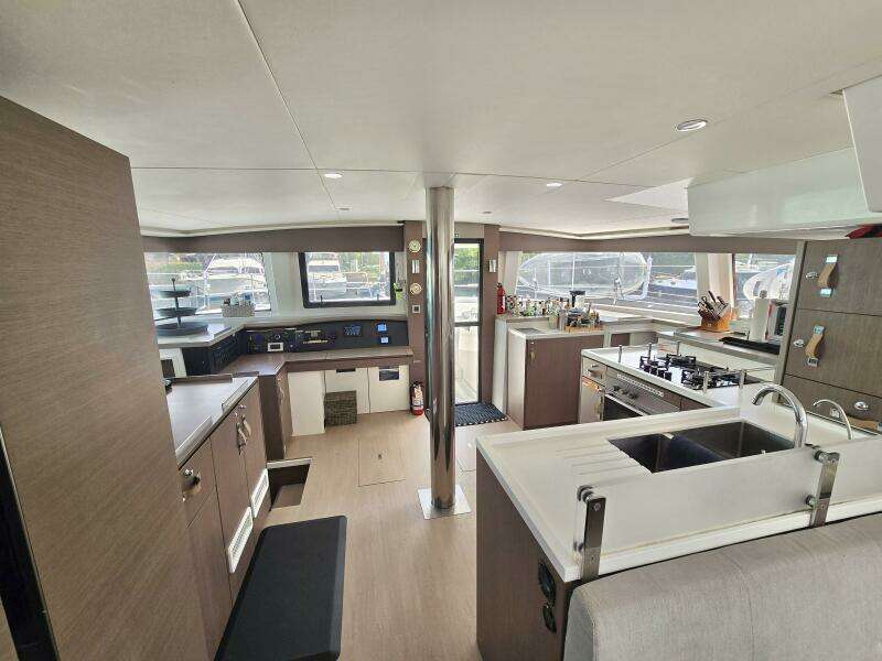 Merry Time 48ft Bali Yacht For Sale