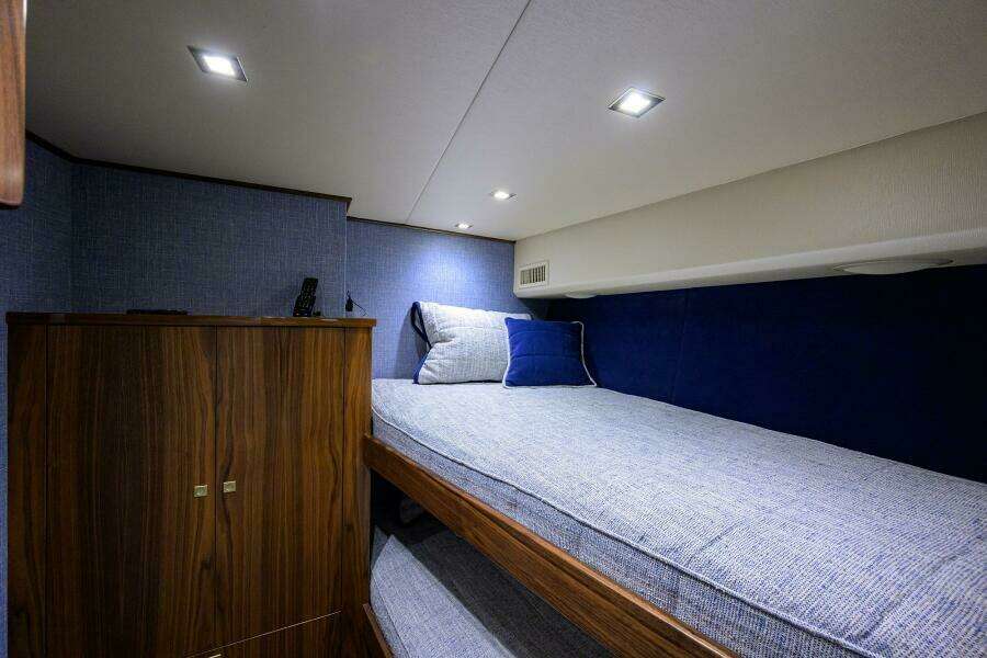 Mid Starboard Stateroom