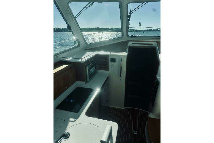 Check In 37ft Back Cove Yacht For Sale