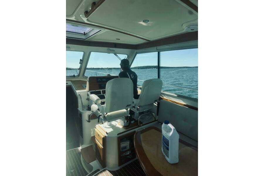 Check In 37ft Back Cove Yacht For Sale