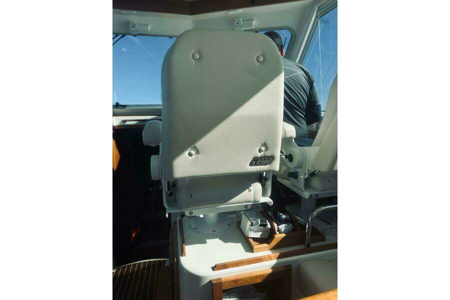 Check In 37ft Back Cove Yacht For Sale