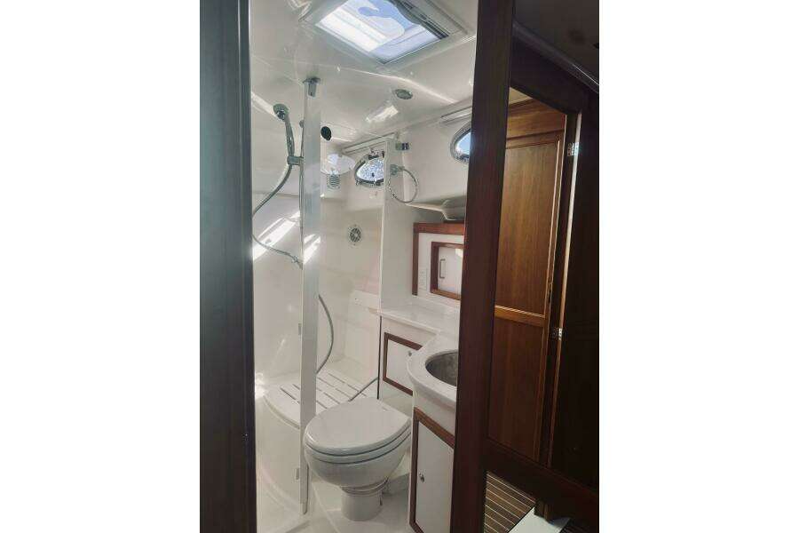 Check In 37ft Back Cove Yacht For Sale