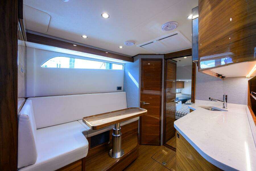 Cabin Seating & Galley