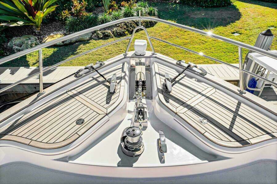 Dog House 66ft Belize Yacht For Sale