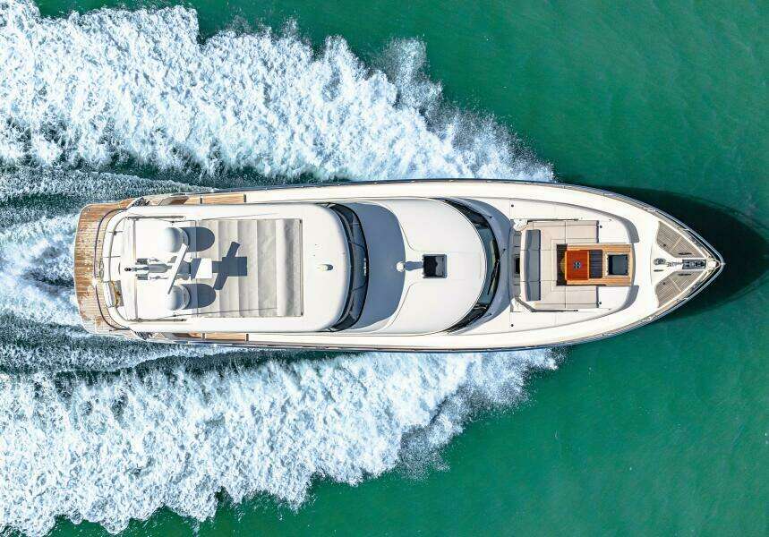 Dog House 66ft Belize Yacht For Sale