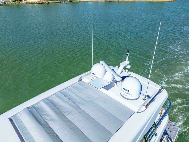 Dog House 66ft Belize Yacht For Sale