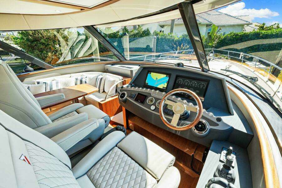 Dog House 66ft Belize Yacht For Sale