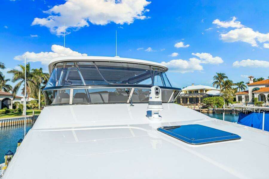 Dog House 66ft Belize Yacht For Sale