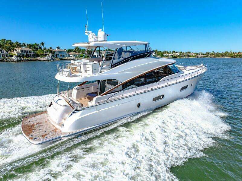 Dog House 66ft Belize Yacht For Sale