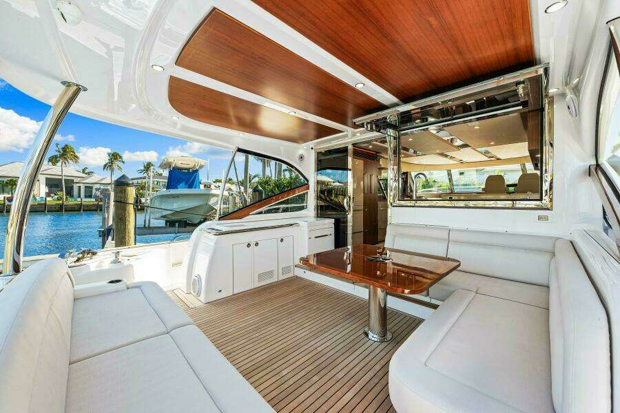 Dog House 66ft Belize Yacht For Sale