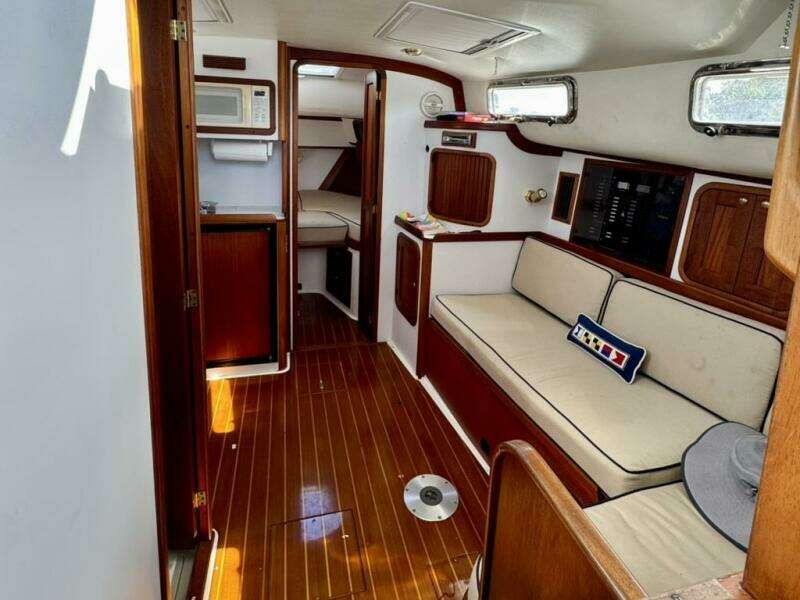 BELLE 34ft Legacy Yachts Yacht For Sale