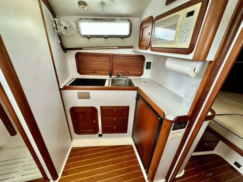 BELLE 34ft Legacy Yachts Yacht For Sale