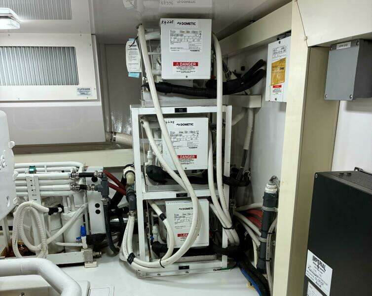 2006 Viking 56 Convertible SUMMER SALT