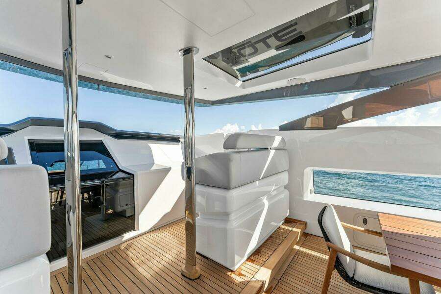Oceans Se7en 106ft Custom Line Yacht For Sale