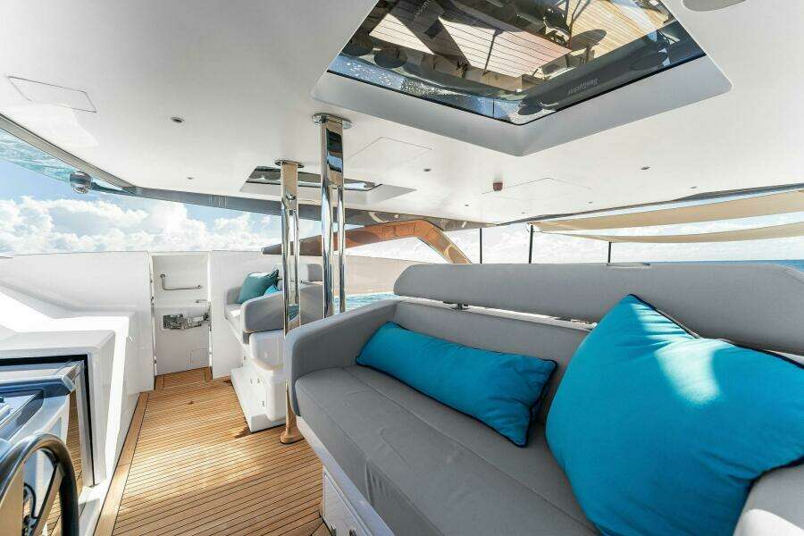 Oceans Se7en 106ft Custom Line Yacht For Sale