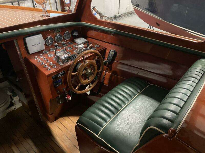 Water Wings 30ft Grand Craft Yacht For Sale Water Wings 30ft Grand Craft Yacht For Sale