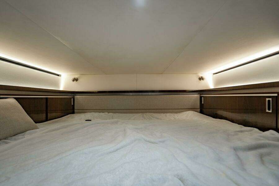 Sound Decision 32ft Sea Ray Yacht For Sale