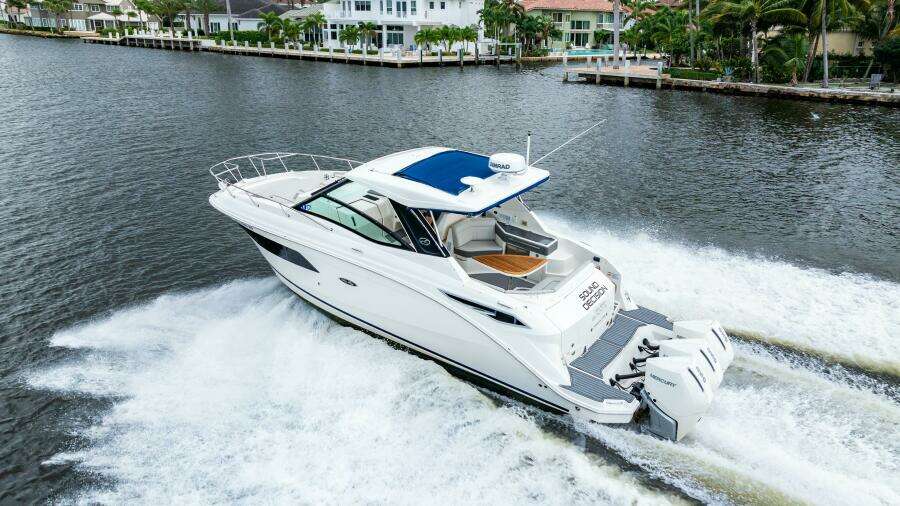 Sound Decision 32ft Sea Ray Yacht For Sale