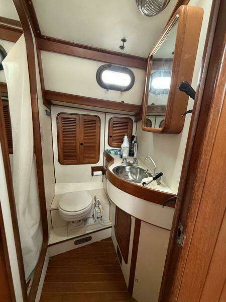 Alabare 36ft Ta Shing Yacht For Sale