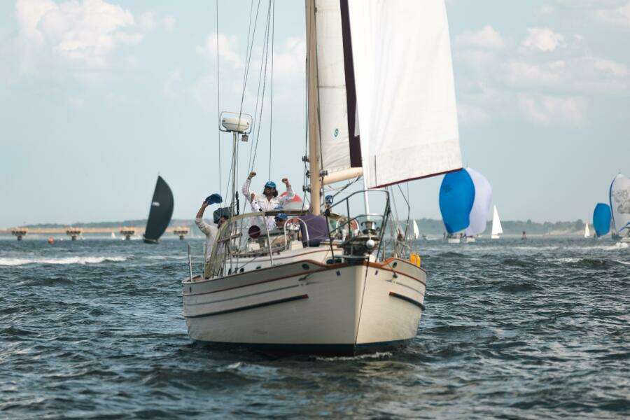 Alabare 36ft Ta Shing Yacht For Sale