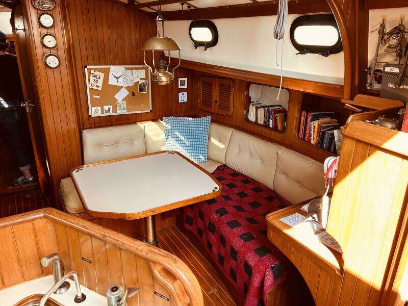 Alabare 36ft Ta Shing Yacht For Sale