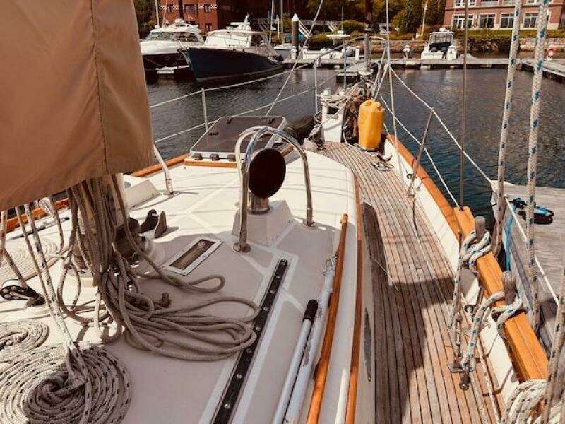 Alabare 36ft Ta Shing Yacht For Sale