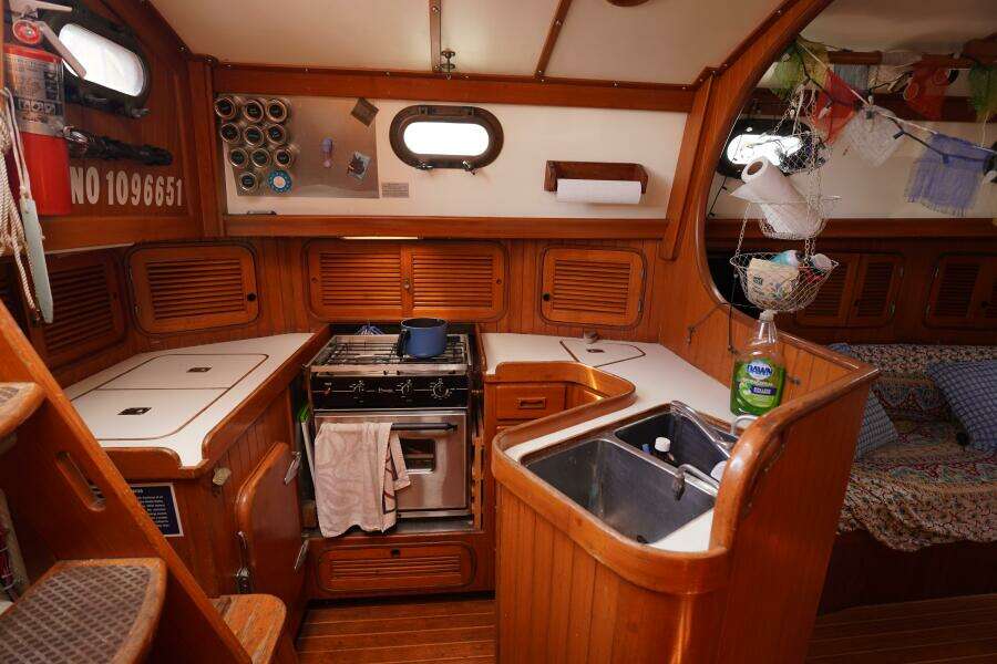 Alabare 36ft Ta Shing Yacht For Sale