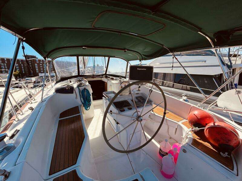 Morning Star 41ft Beneteau Yacht For Sale