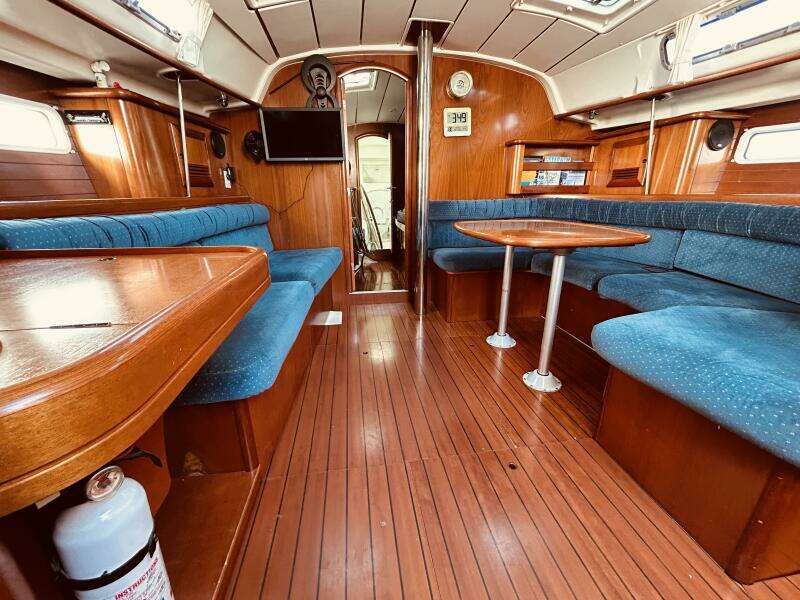 Morning Star 41ft Beneteau Yacht For Sale