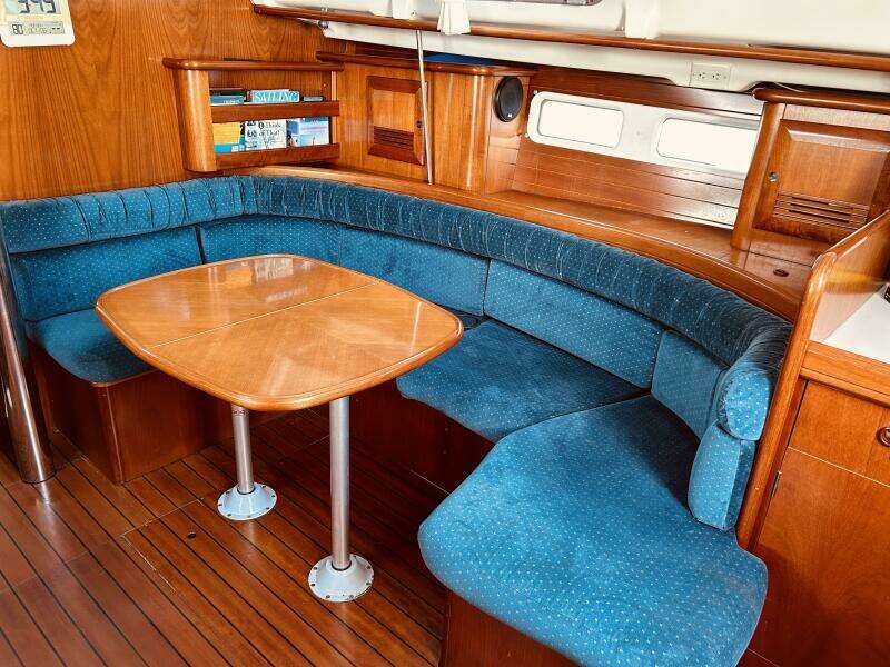 Morning Star 41ft Beneteau Yacht For Sale