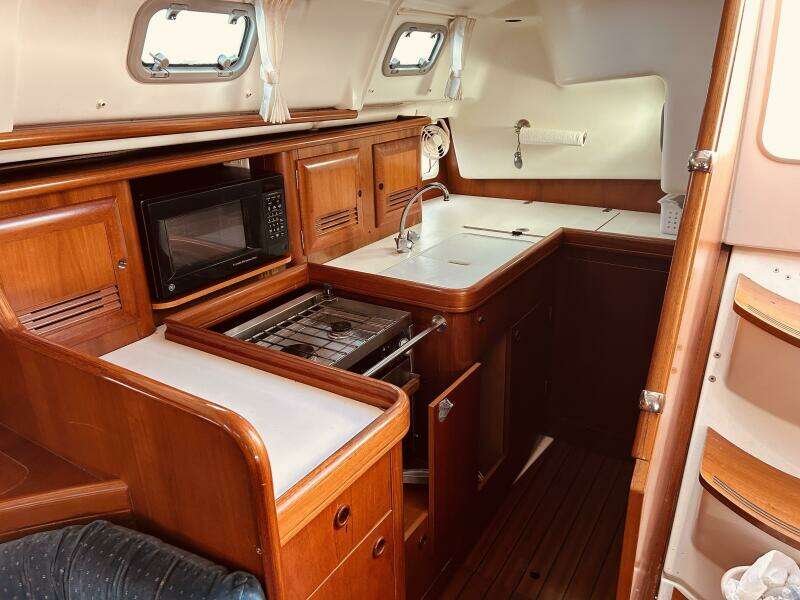 Morning Star 41ft Beneteau Yacht For Sale