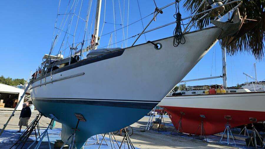 Light Reach 37ft Pacific Seacraft Yacht For Sale