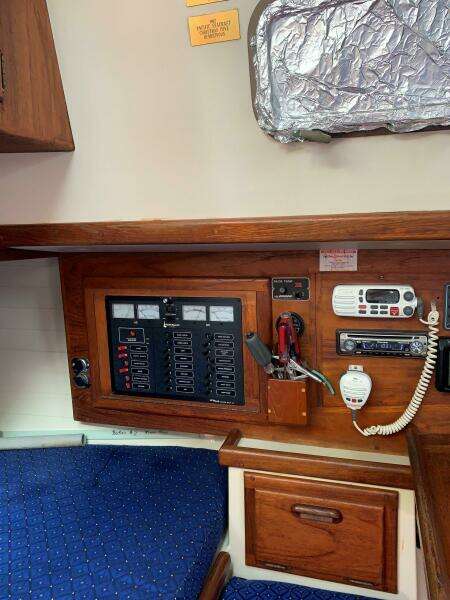 Light Reach 37ft Pacific Seacraft Yacht For Sale