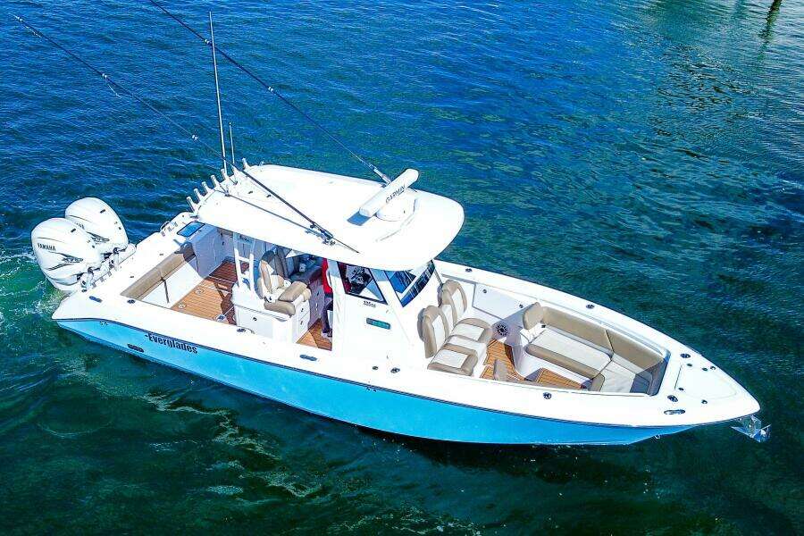 Gigi 33ft Everglades Yacht For Sale
