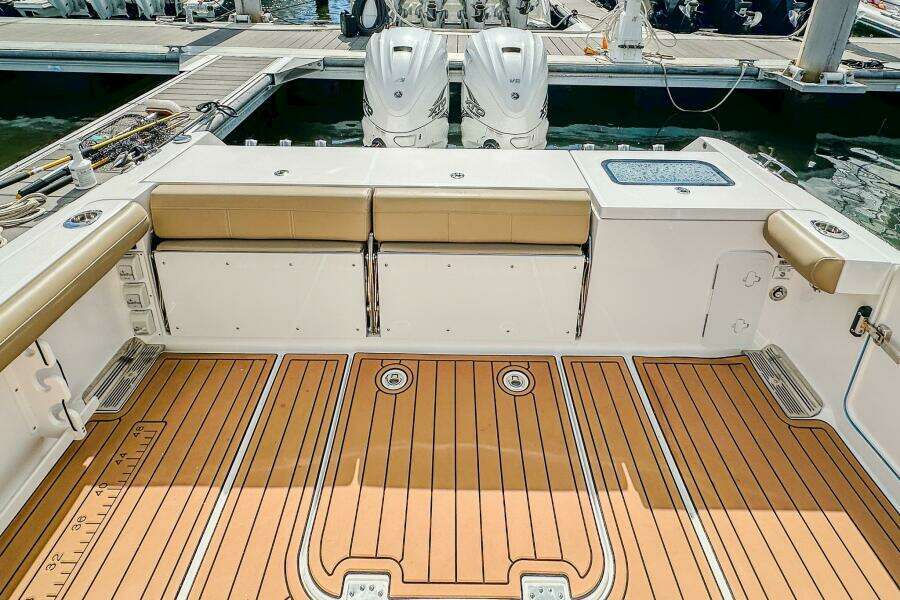 Gigi 33ft Everglades Yacht For Sale