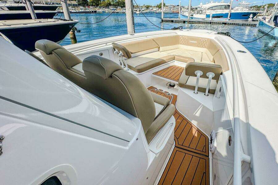 Gigi 33ft Everglades Yacht For Sale