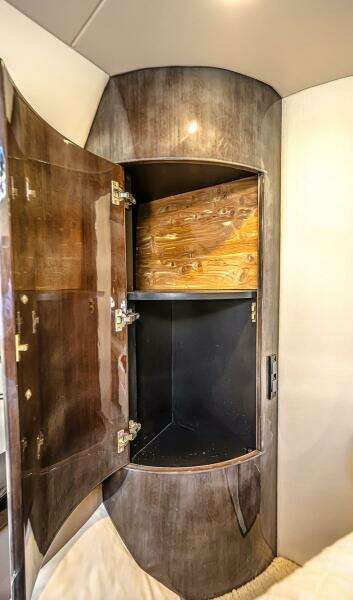 KENDALMAC 46ft Regal Yacht For Sale KENDALMAC 46ft Regal Yacht For Sale