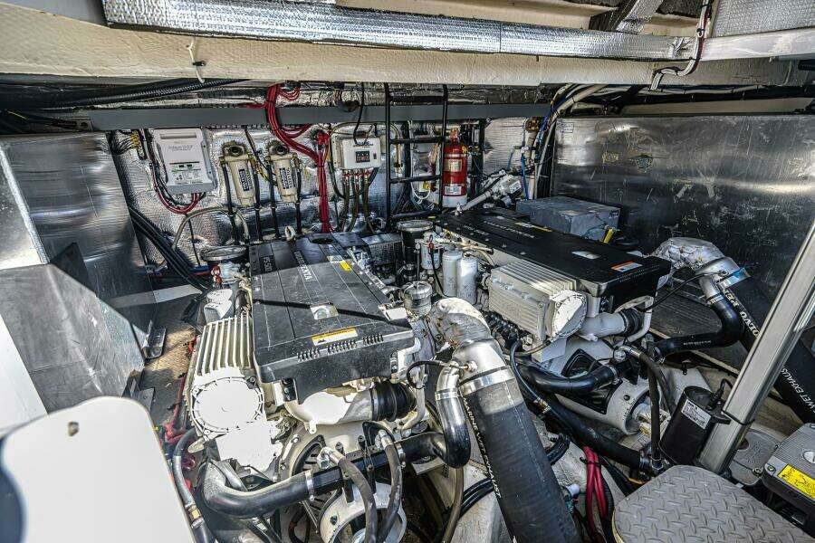 KENDALMAC 46ft Regal Yacht For Sale KENDALMAC 46ft Regal Yacht For Sale