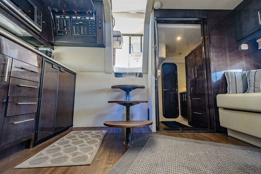 KENDALMAC 46ft Regal Yacht For Sale KENDALMAC 46ft Regal Yacht For Sale