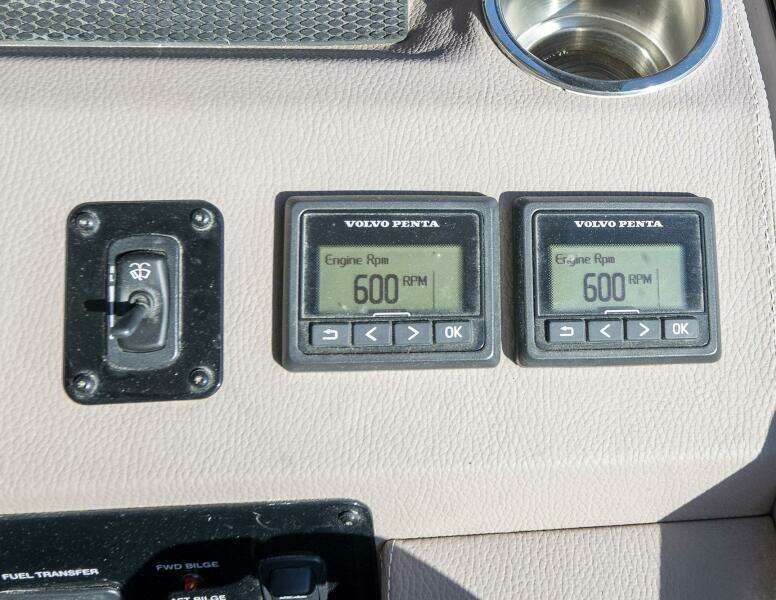 KENDALMAC 46ft Regal Yacht For Sale KENDALMAC 46ft Regal Yacht For Sale