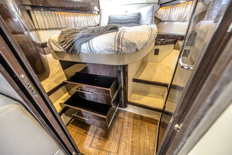 KENDALMAC 46ft Regal Yacht For Sale KENDALMAC 46ft Regal Yacht For Sale