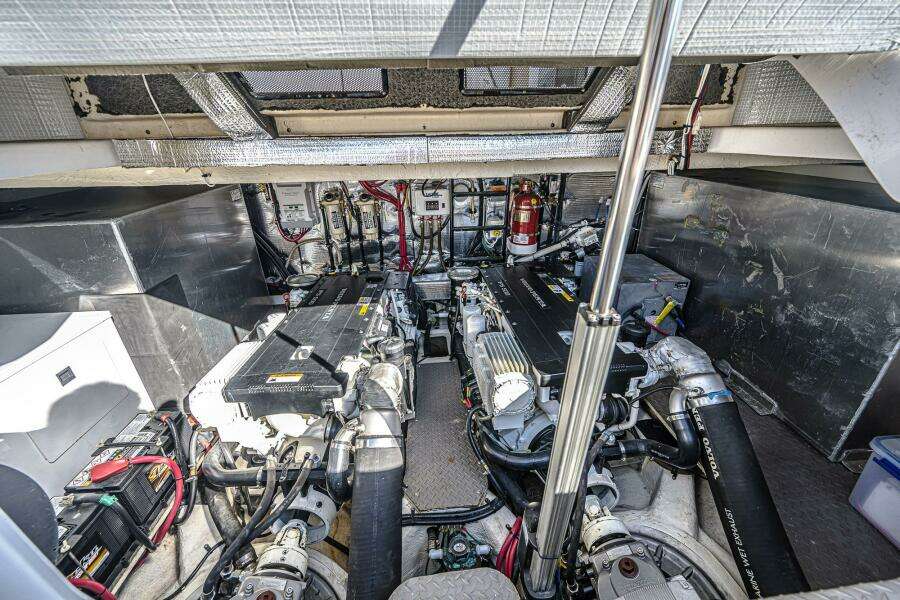 KENDALMAC 46ft Regal Yacht For Sale KENDALMAC 46ft Regal Yacht For Sale