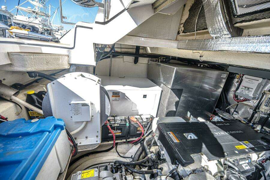 KENDALMAC 46ft Regal Yacht For Sale KENDALMAC 46ft Regal Yacht For Sale