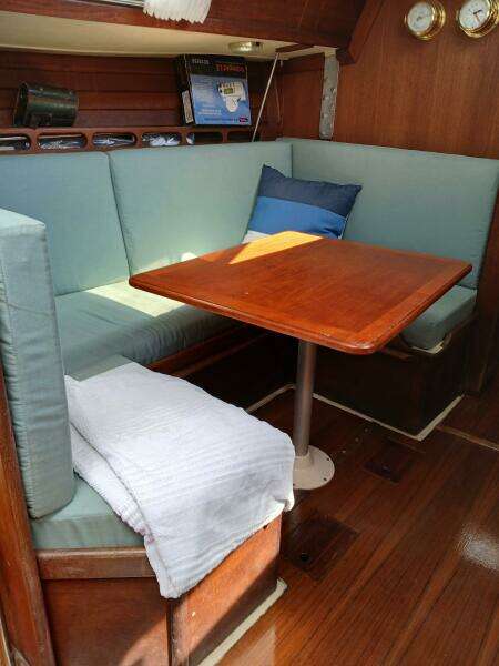 Seven Sinners 30ft Ericson Yacht For Sale