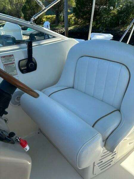 27ft Sea Ray Yacht For Sale