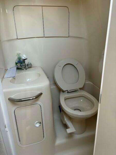 27ft Sea Ray Yacht For Sale