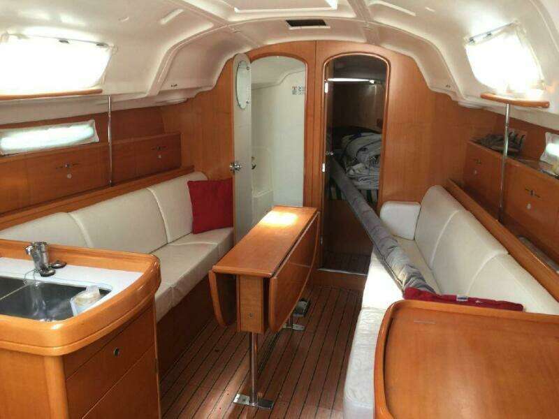 36ft Beneteau Yacht For Sale