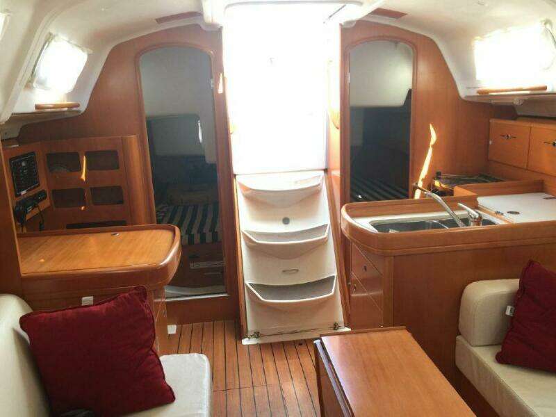 36ft Beneteau Yacht For Sale