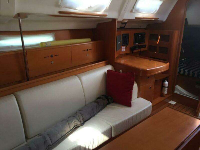 36ft Beneteau Yacht For Sale